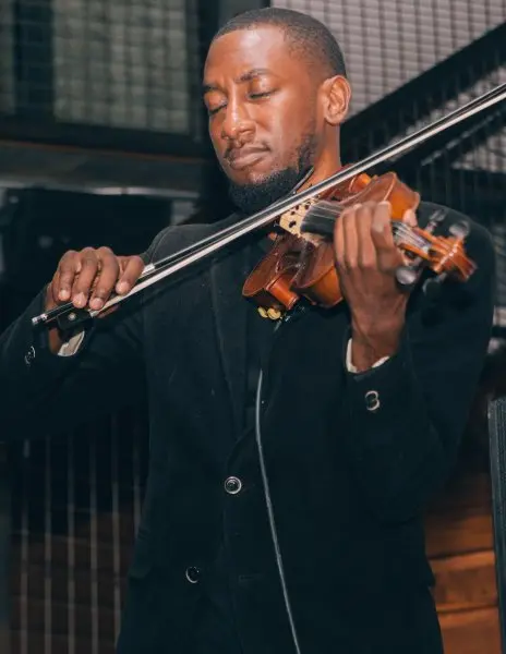 Brandon – Violinist